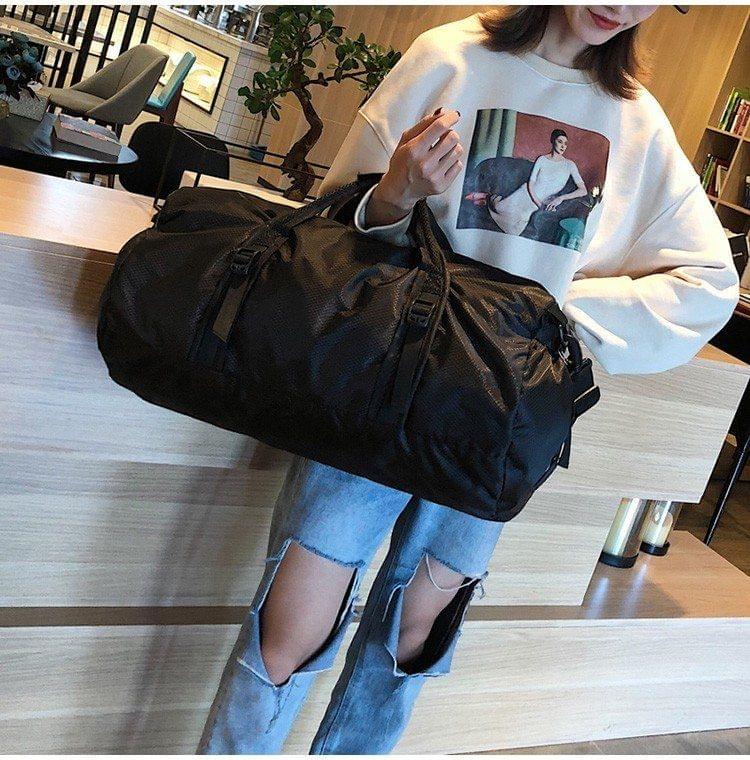 Foldable Nylon Shoulder Travel Bag Leisure Sport Handbag (Black)