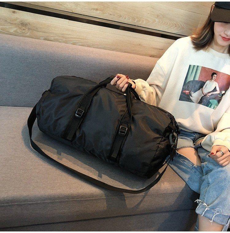 Foldable Nylon Shoulder Travel Bag Leisure Sport Handbag (Black)
