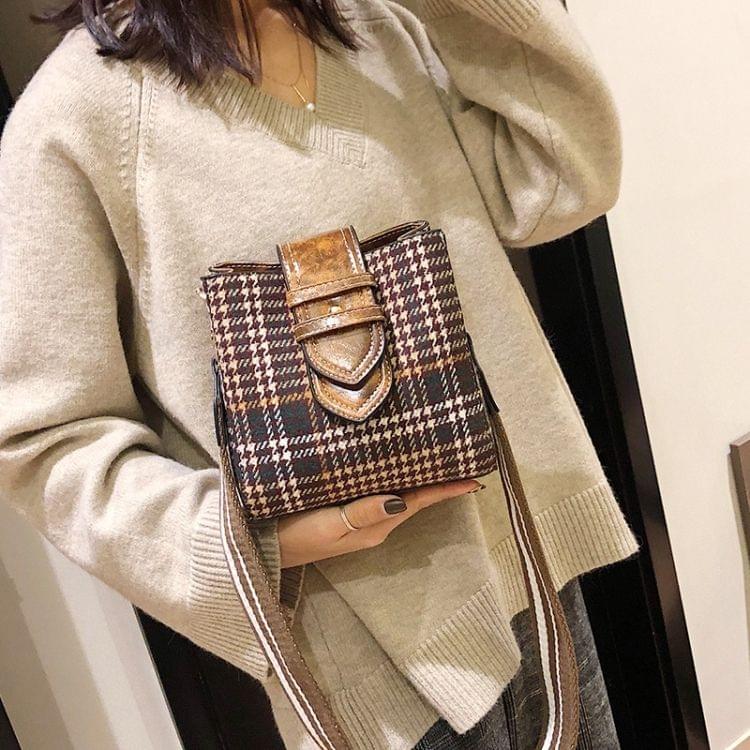 Retro Lattice Single Shoulder Bag Ladies Handbag Messenger Bag (Brown)