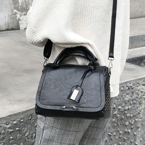 Casual PU Shoulder Bag Ladies Handbag Messenger Bag with Rivet (Black)