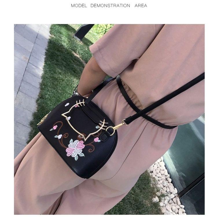 Cat Shaped Embroidery Printing Shoulder Bag Casual Handbag Female Bag Messenger Bag (Black)