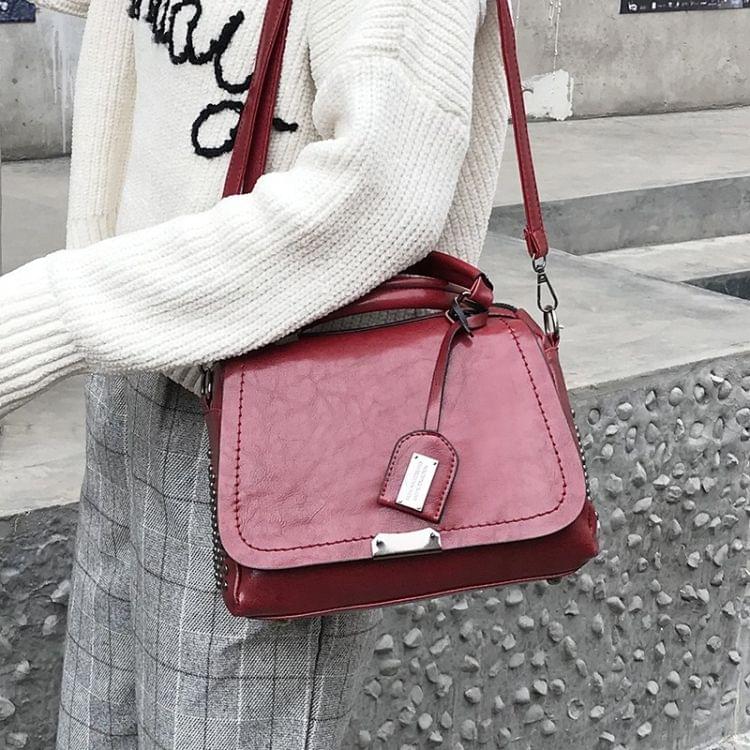 Casual PU Shoulder Bag Ladies Handbag Messenger Bag with Rivet (Red)