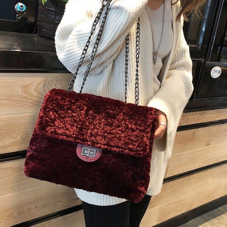 Leisure Fashion Clain Plush Slant Shoulder Bag(Wine Red)