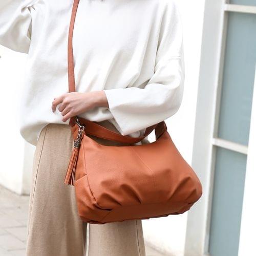Casual PU Shoulder Bag Ladies Handbag Messenger Bag with Tassel (Brown)