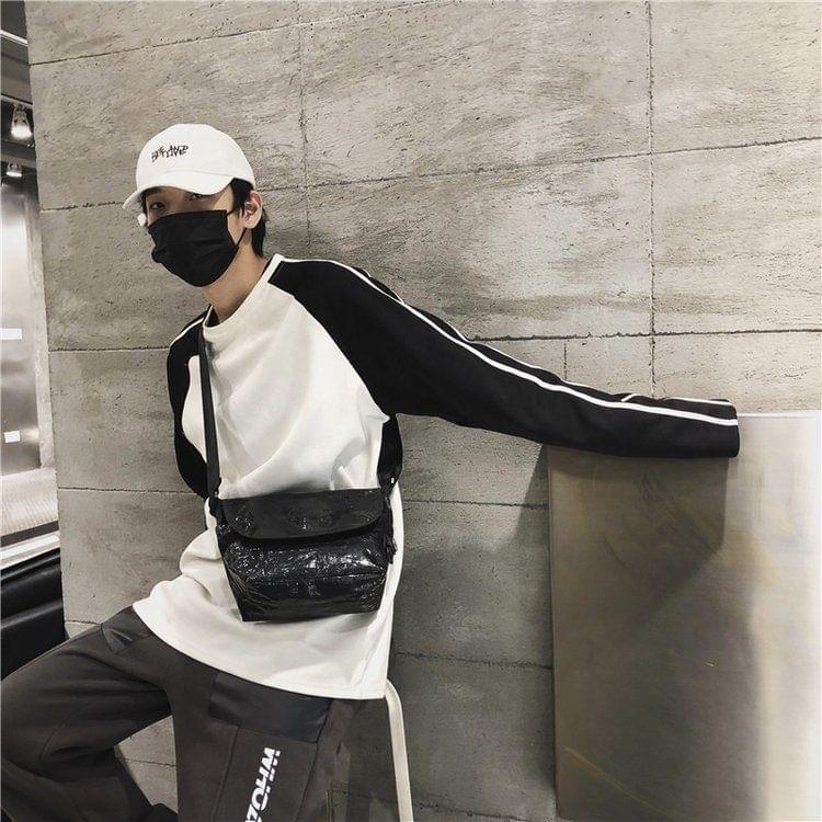 Multifunction Crossbody Shoulder Travel Bags with Compass