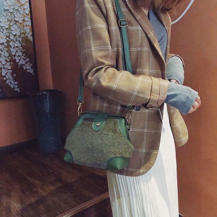 Fashion Plush Shoulder Bag Messenger Bag Ladies Handbag (Green)