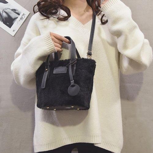 Leisure Fashion Plush Shoulder Bag Messenger Bag Handbag(Black)