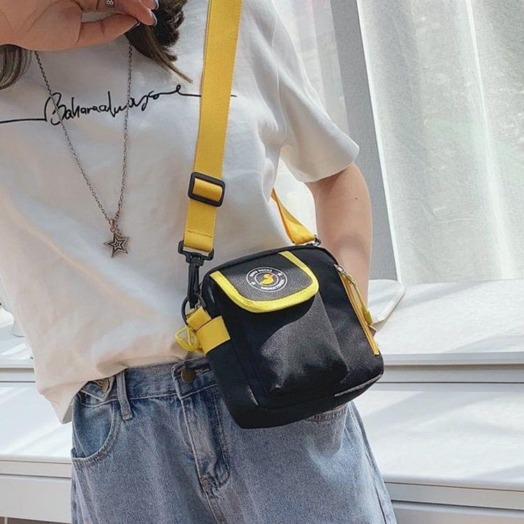 Ducks Pattern Color Matching Nylon Single Shoulder Bag Ladies Handbag Messenger Bag (Black)