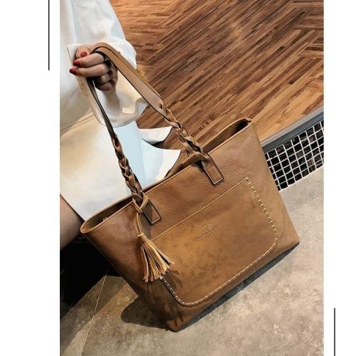 Solid Color Retro PU Leather Tassel Large Capacity Shoulder Bag Ladies Handbag (Light Brown)