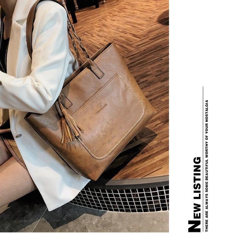 Solid Color Retro PU Leather Tassel Large Capacity Shoulder Bag Ladies Handbag (Light Brown)