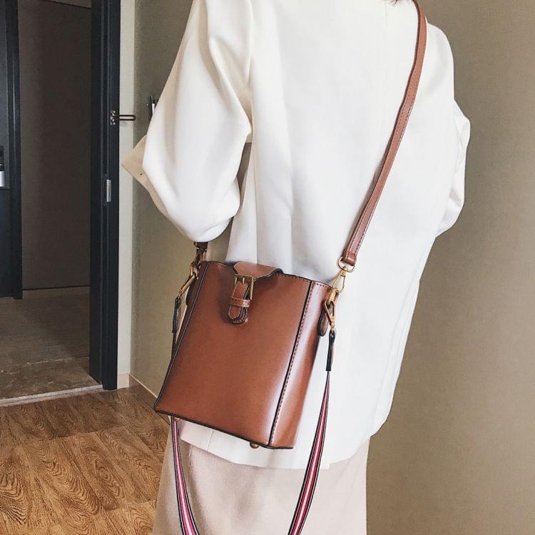 PU Leather Shoulder Travel Backpack Bag (Brown)