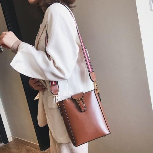 PU Leather Shoulder Travel Backpack Bag (Brown)