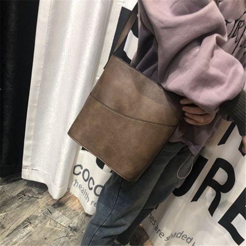 Casual Multifunctional PU Leather Shoulder Bag Ladies Handbag Rivet Crossbody Bag (Coffee)