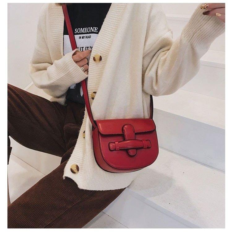 Leisure Fashion PU Leather Slant Shoulder Bag (Red)