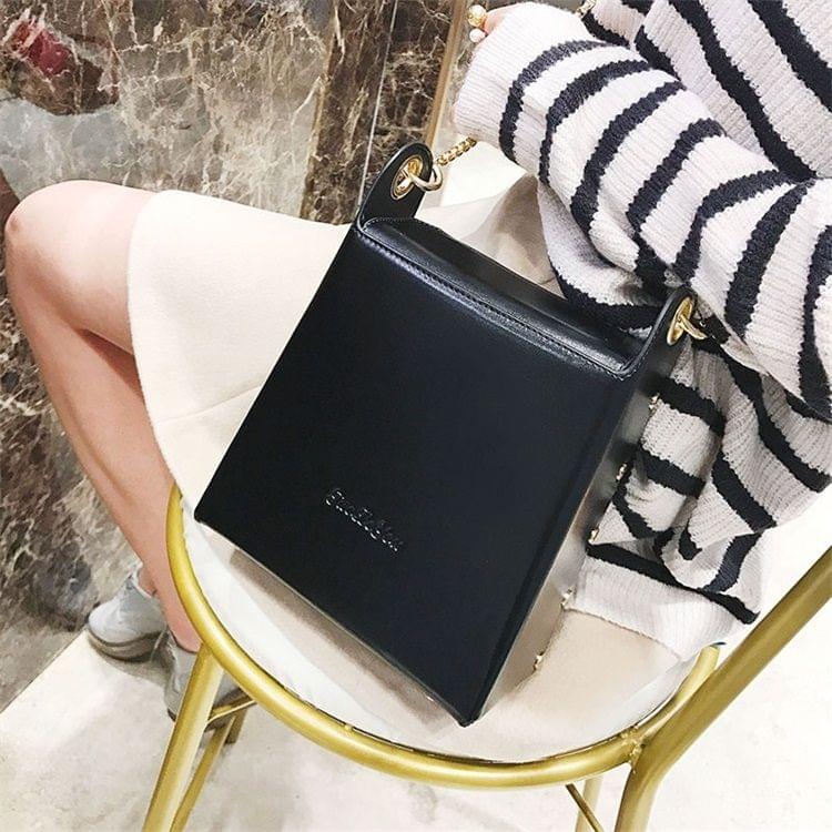 Leisure Fashion PU Leather Chain Slant Shoulder Bag (Black)