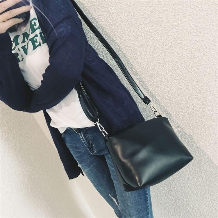 Leisure Fashion PU Leather Slant Shoulder Bag Handbag (Black)