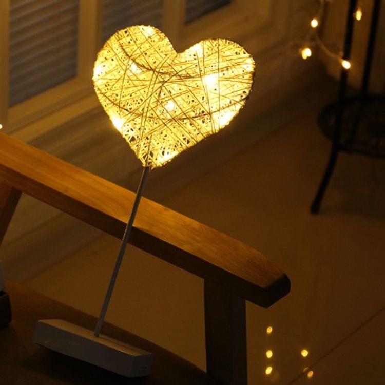 Heart Shape Rattan Romantic LED Holiday Light with Holder