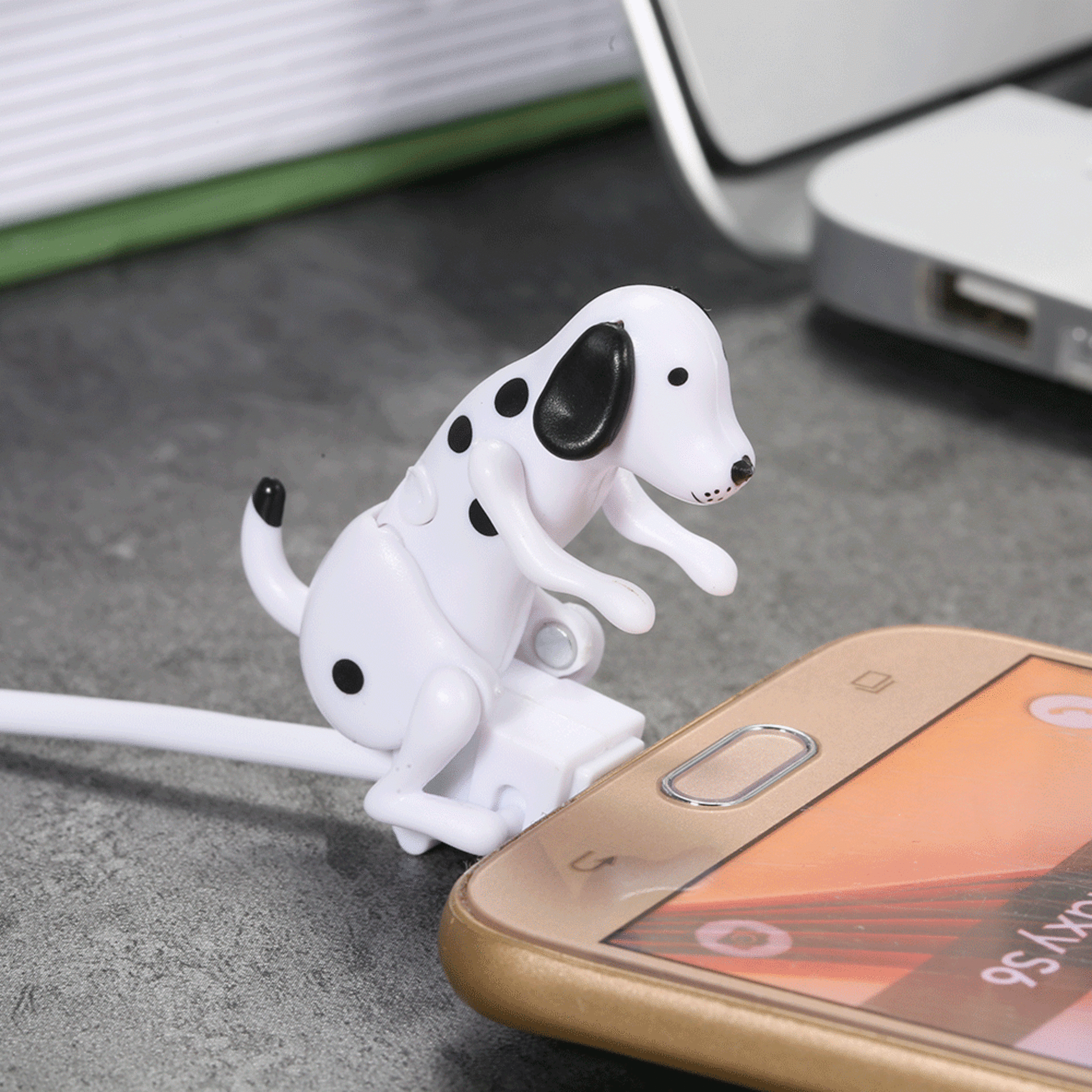 Portable Funny Cute Pet USB Cable Mini Humping Spot Dog Toy Gadget Charger Christmas for iPhone Lightning Dock
