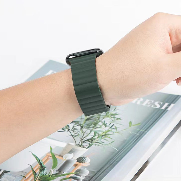 MUTURAL Modi Series Adjustable Silicone Wrist Straps Sweatproof Magnetic Watch Band for Apple Watch Ultra 49mm / Series 8 45mm / 7 45mm / 6 / 5 / 4 / SE 44mm / SE (2022) 44mm / 3 / 2 / 1 42mm - Green - UNIQBUY