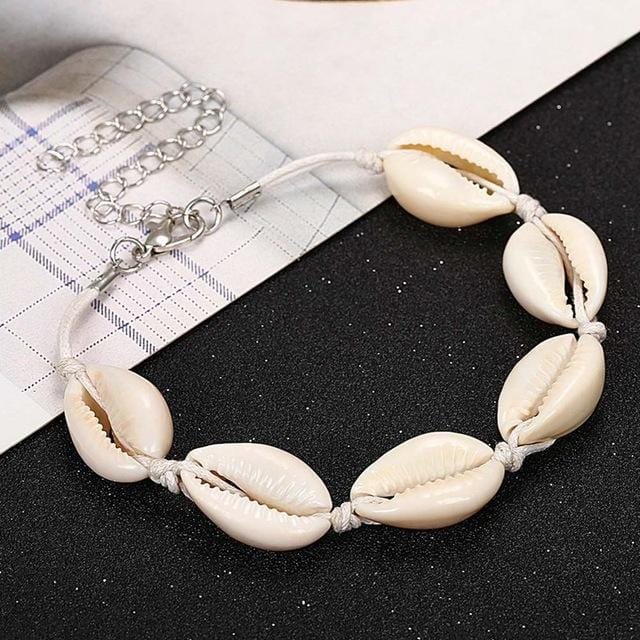 Cowrie Shell Adjustable Fashionable Chain Bracelet for Women (White)