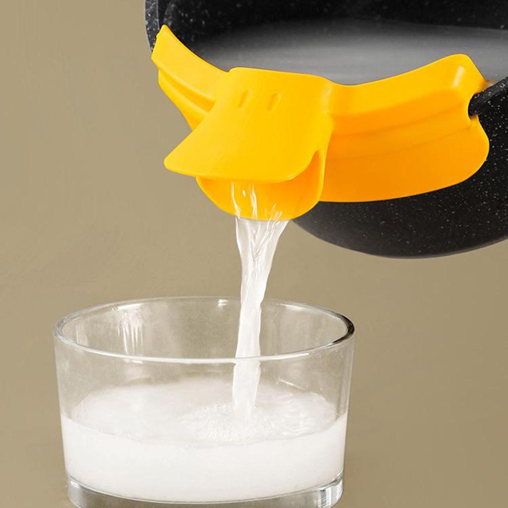 Pour Soup Funnel Clip-on Round Pot Soup Spout Water Deflector Kicthen Gray