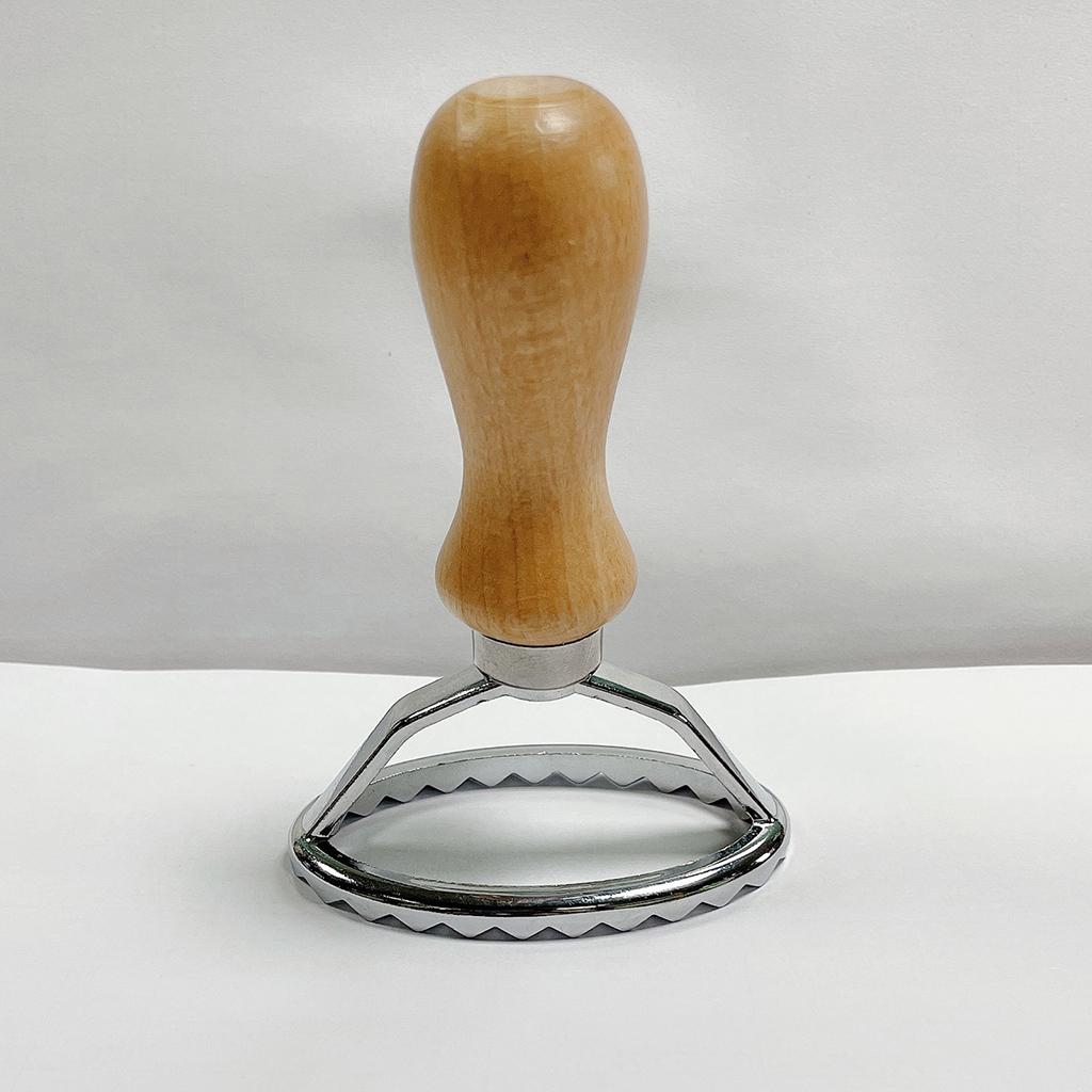 Classical Ravioli Stamp Cutter Mould Wooden Handle for Pasta Dough Cutter oval