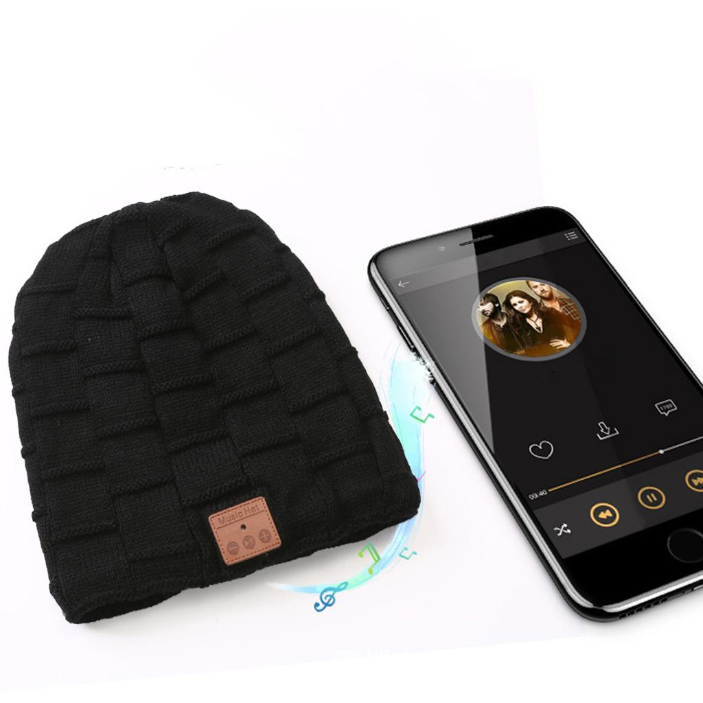 Bluetooth Warm Headset Music Plush Hat Skull with Headphone Speaker