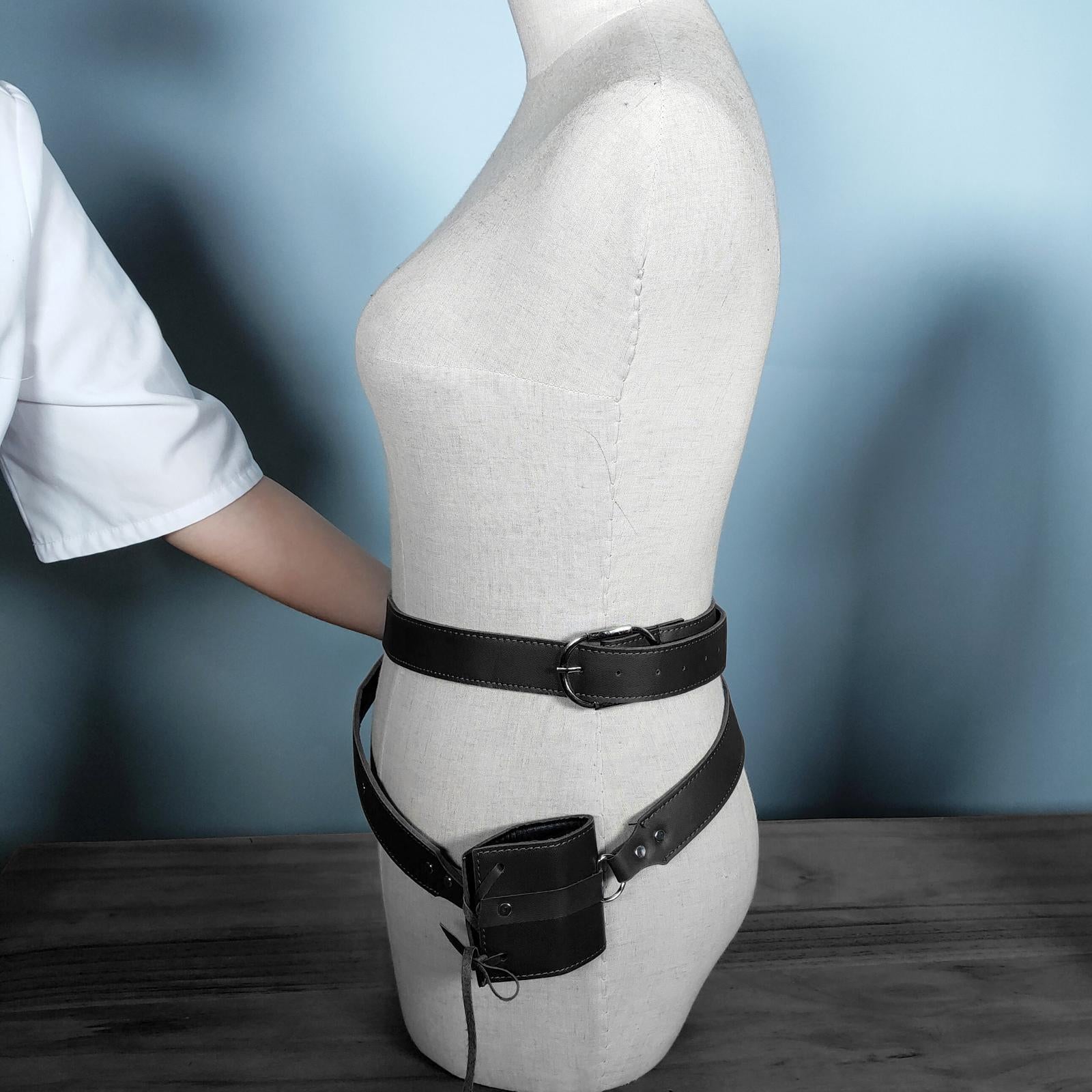 Medieval Costume Lace Up Sword Holster Knight Belt Rapier Scabbard Holder Black