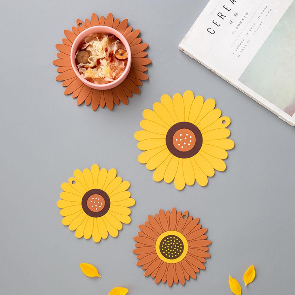 Durable Multi-Use Plastic Trivet Mat Cup Mat for Home Restaurant Office Yellow 15.5cm