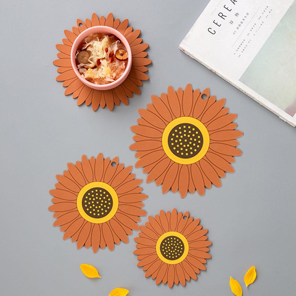Durable Multi-Use Plastic Trivet Mat Cup Mat for Home Restaurant Office Brown 15.5cm
