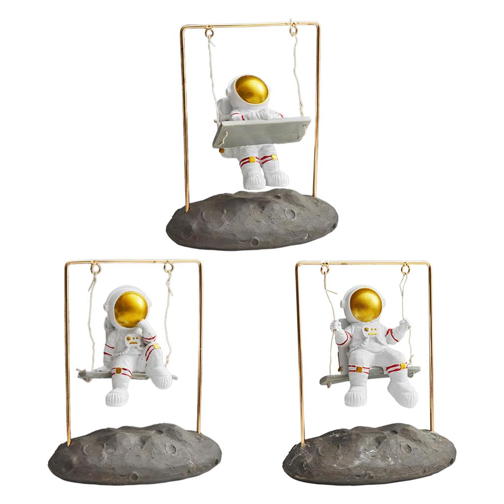 Spaceman Ornament Home Decoration Present Astronaut Figure Statue Style 1