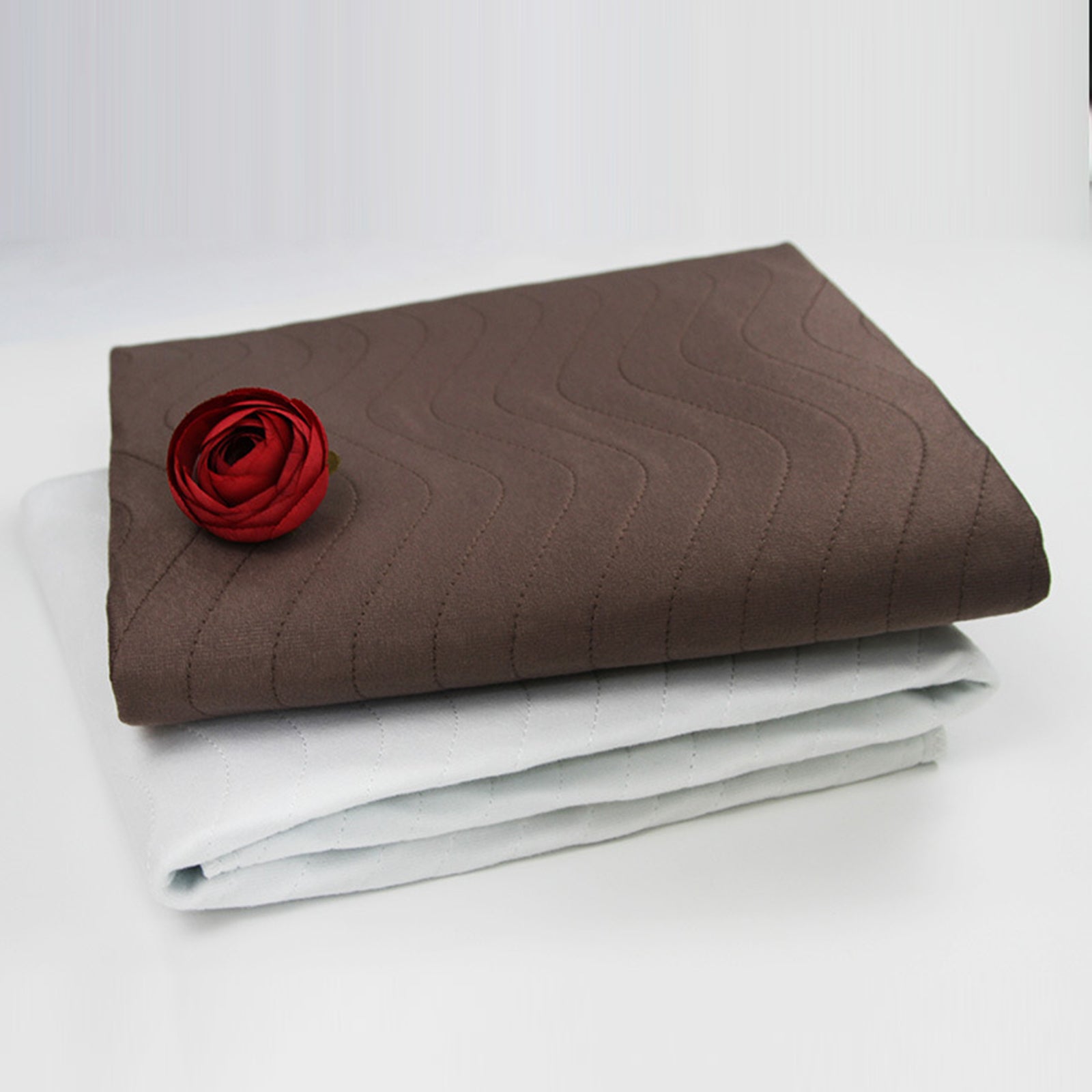Chair Incontinence Pad Non Slip Underpad Sheet for Seniors Adult Children 90x120cm