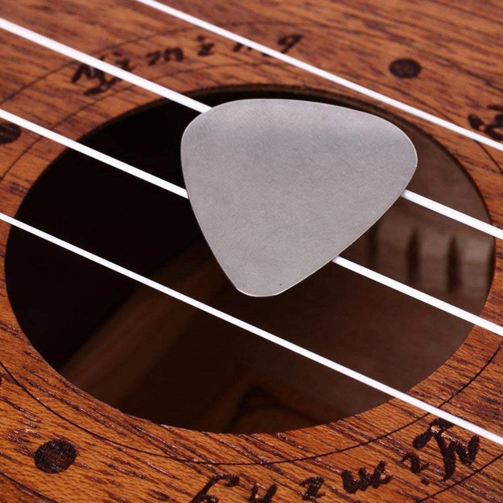 Stainless Steel Guitar Picks 0.3mm Thin Bass Pick Big Heart-shaped
