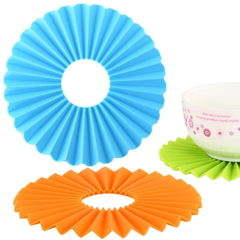 Folding Silicone Placemat High Temperature Resistant Non-slip Dishes Thickening Heat Insulation Pad Coaster (Turquoise)