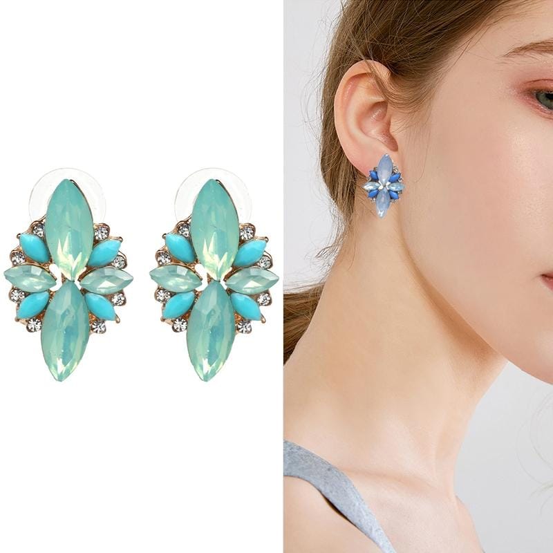 Five-leaf Petal Crystal Earrings Pink Diamond Earrings Simple Jewelry (Light Green)