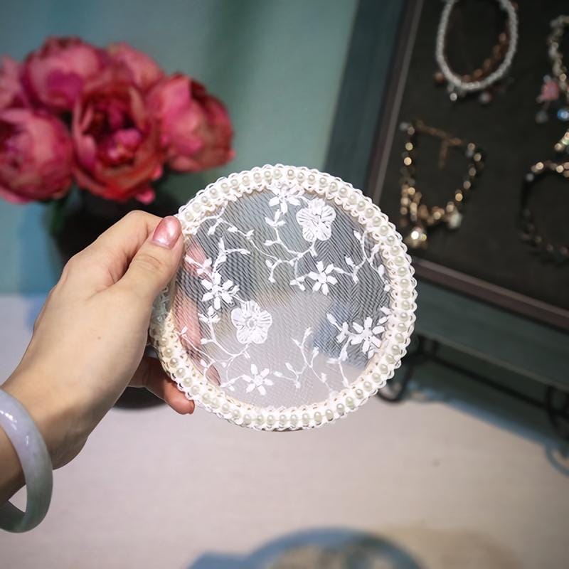 Round Embroidery Shed Lace Pad Jewelry Rack Earrings Storage Display Stand, Lace Pearl Version, Size: S (Wood)