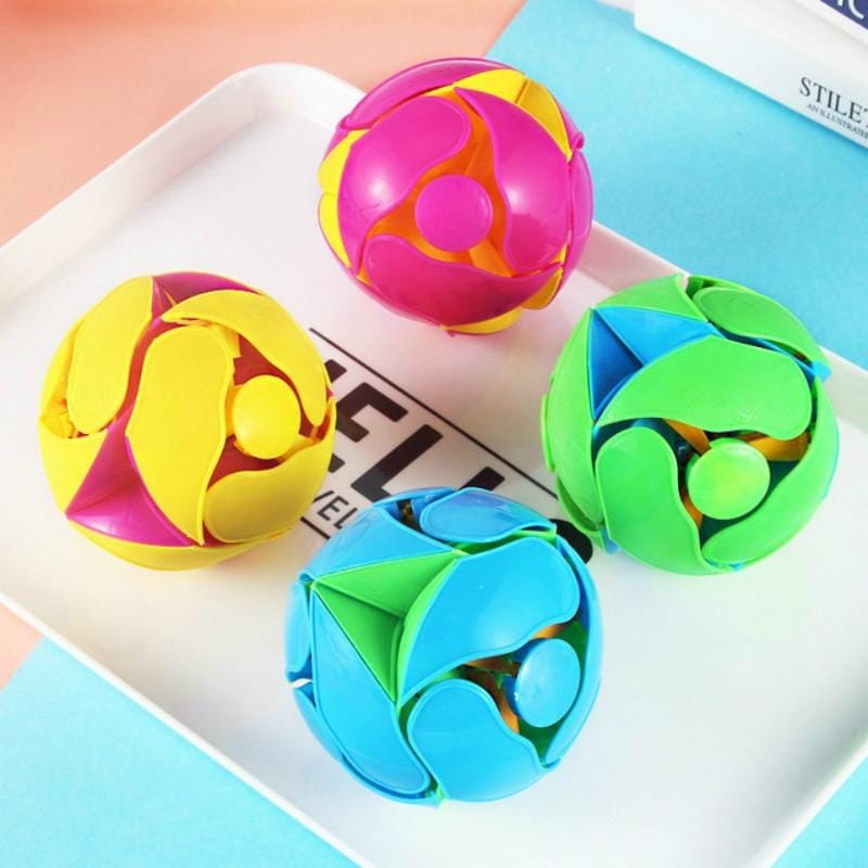 Creative Hand Throwing Color Changing Ball Transformation Telescopic Deformation Ball Magic Props Educational Children Toys (Random Color)