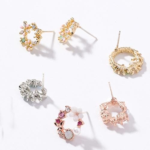 Rhinestone Wreath Stud Earrings For Women Sweet Flower Shell Small Cirlce Jewelry (shell Flora full circle)