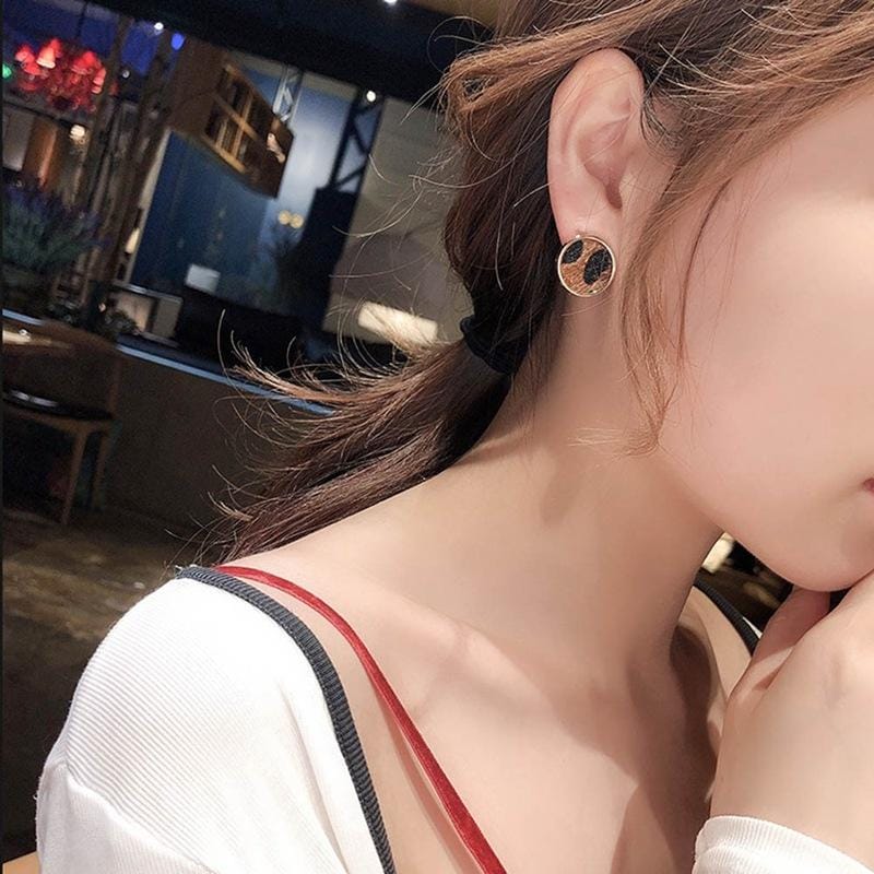 Fashion Woolen Leopard Round Circle Stud Earrings For Women Metal Jewelry (Green)