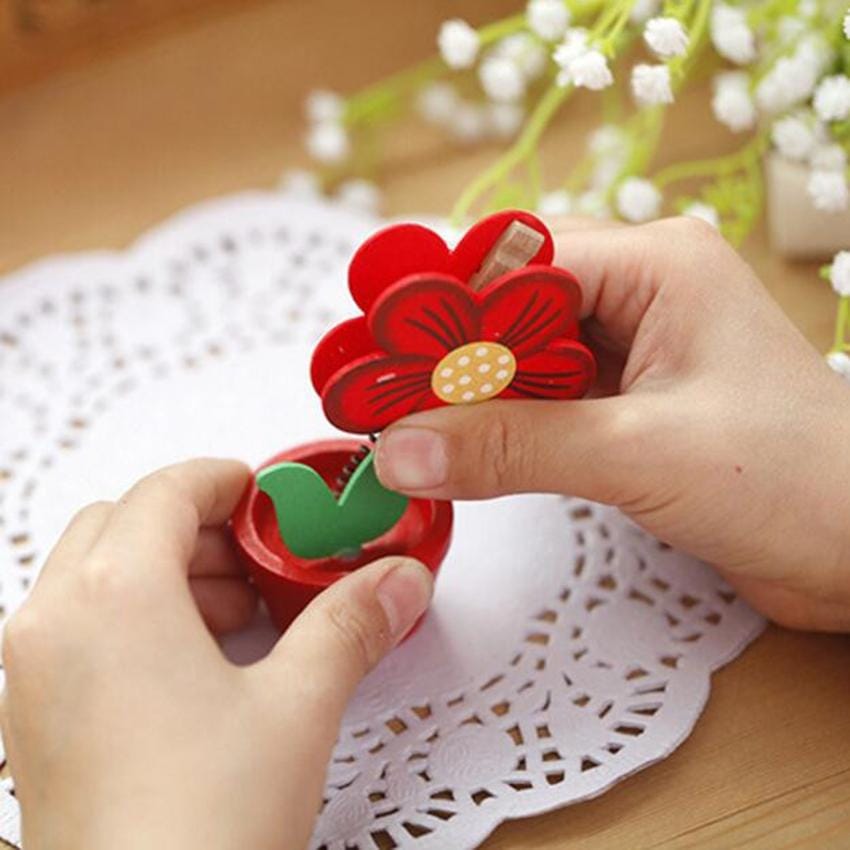 2 PCS Wooden Sun Flower Note Clip Business Card Holder, Random Color Delivery
