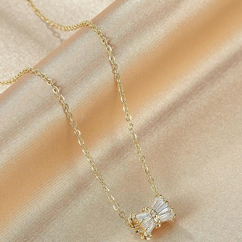 OPK Creative Personality Diamond Necklace Clavicle Chain Jewelry (Gold)