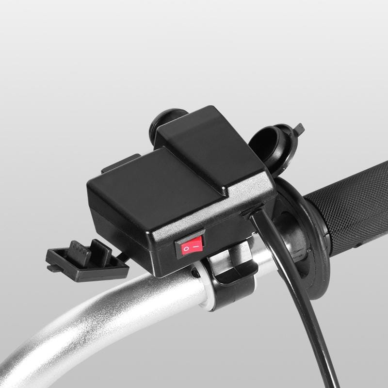 Motorcycle Car Dual USB Mobile Phone Charger With Cigarette Lighter Interface Multi-function Digital Display Car Charger, Style:DYUK-2 Green Light