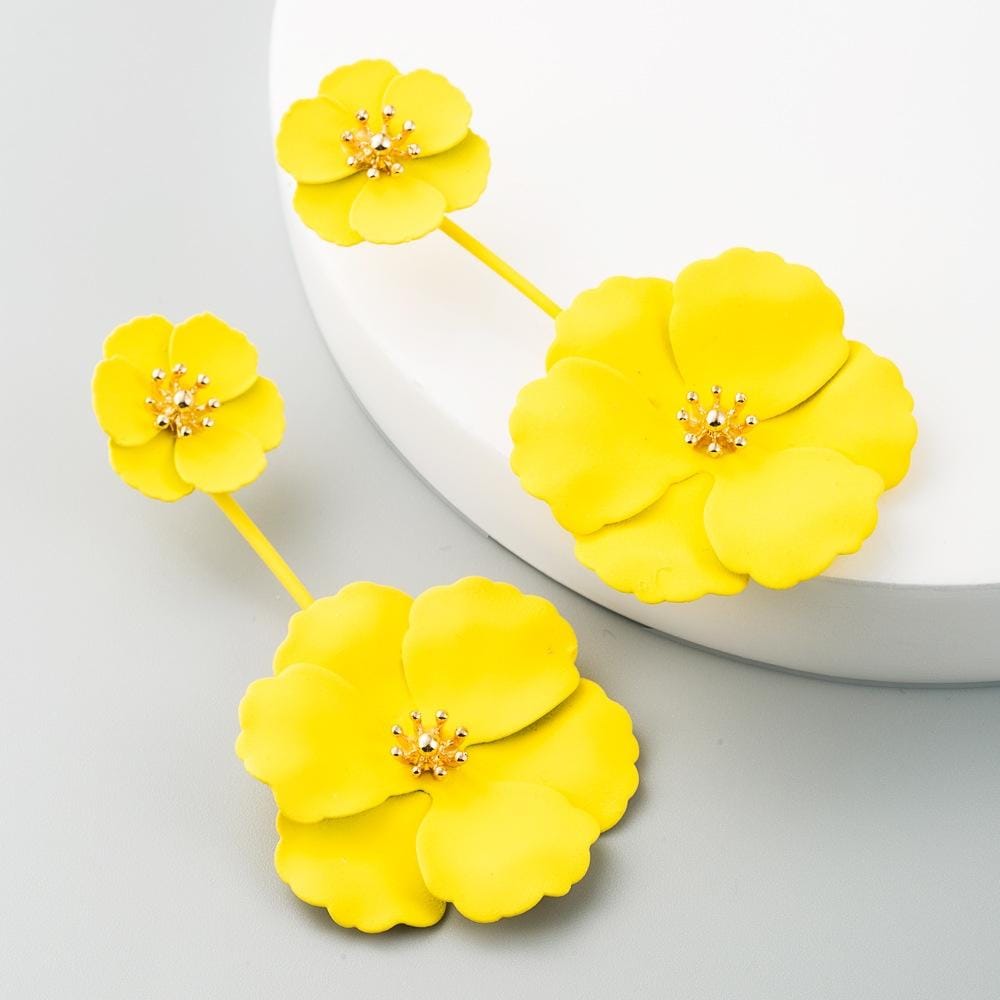 2 PCS Boho Style Earrings Alloy Flower Long Earrings (Yellow)