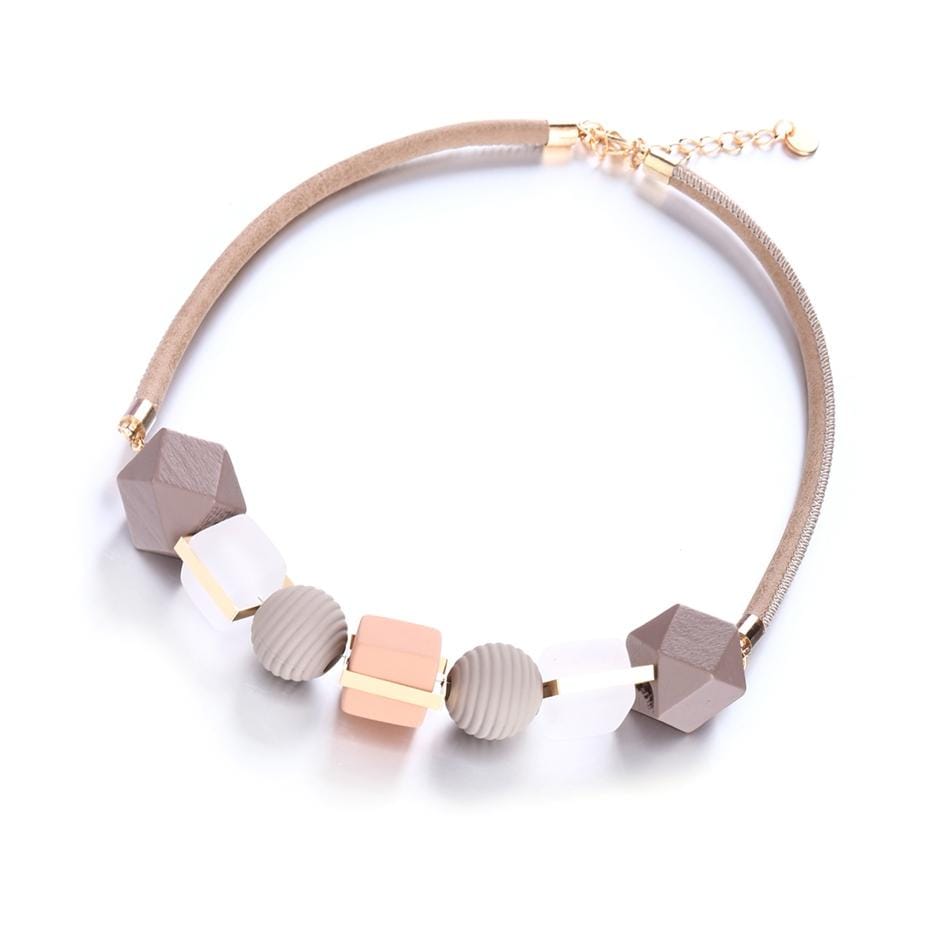 Fashion Coloured Wood Geometric Pendant Necklace (GRAY)