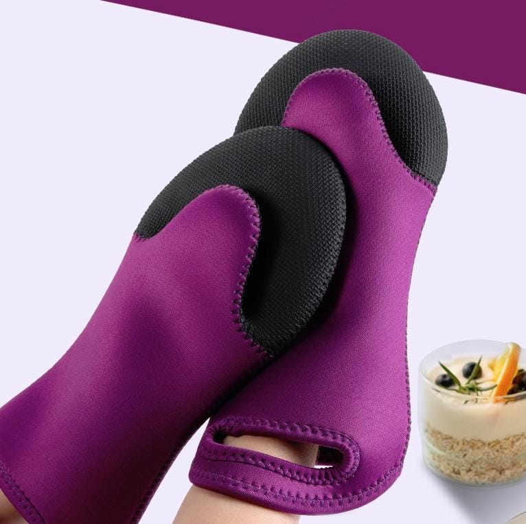 2 PCS Oven Baking Gloves Microwave Insulation High Temperature Resistance Household Anti-Scald Thickened Silicone Gloves (Purple )