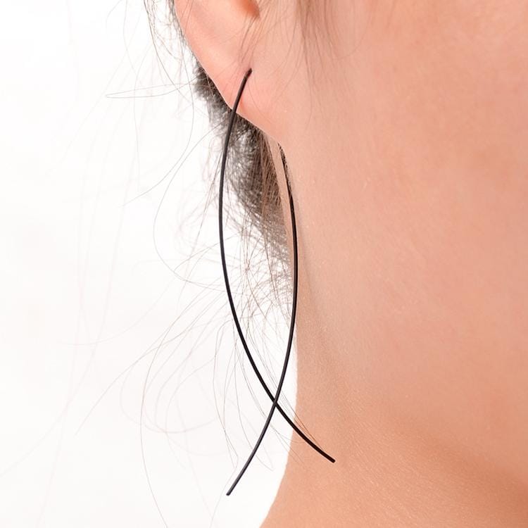 Fish Shaped Stud Simplicity Earrings Copper Wire Hand Made Earring for Women Stud Earrings (Black)