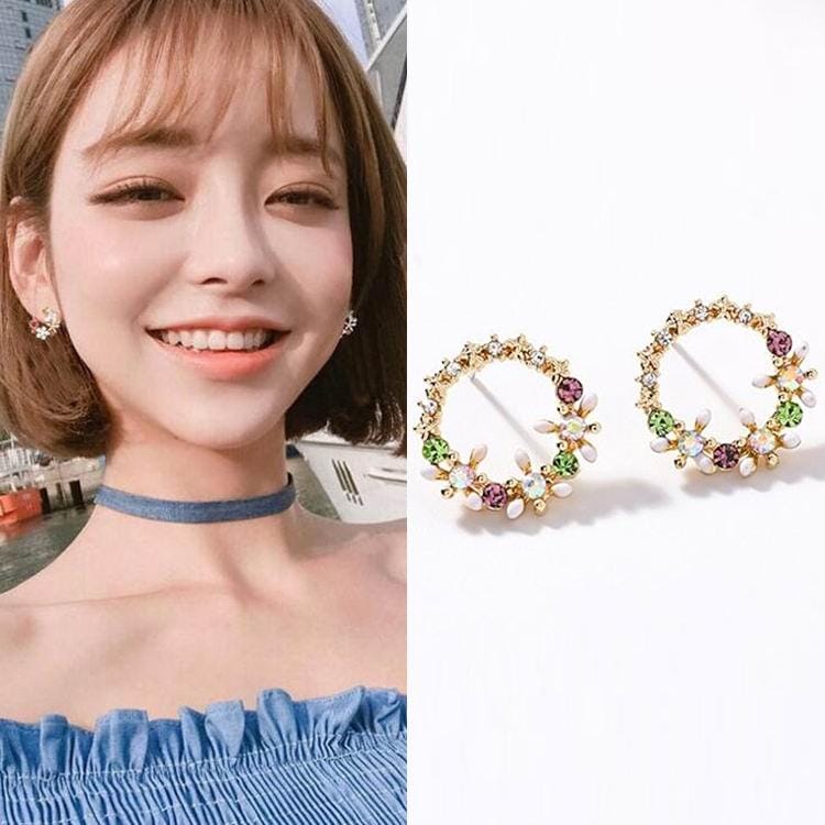 Rhinestone Wreath Stud Earrings For Women Sweet Flower Shell Small Cirlce Jewelry (green Flora full circle)
