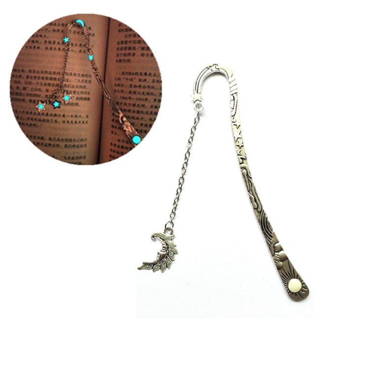 Luminous Sun Moon Star Bookmark Retro Pentagram Glowing Metal Bookmark (Ancient Silver Moon)