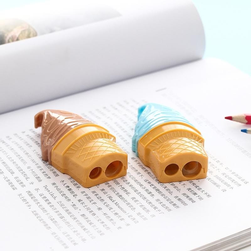 2 PCS Double Hole Plastic Pencil Sharpener Creative Cartoon Ice Cream Pencil Sharpener for Student Stationery, Random Color Delivery