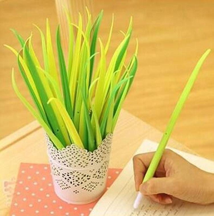6 PCS Creative Stationery Grass Shape Soft Gel Pen Office Decoration Pen, Written:0.5mm (Black)